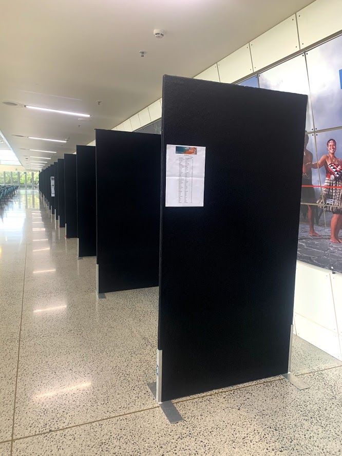 EXHIBITION PANELS BLACK FREE STANDING